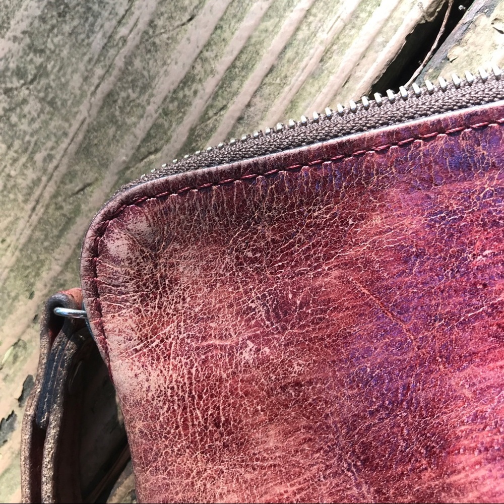 Patricia Nash Cassini Tooled Leather Wristlet - Picture 8 of 8